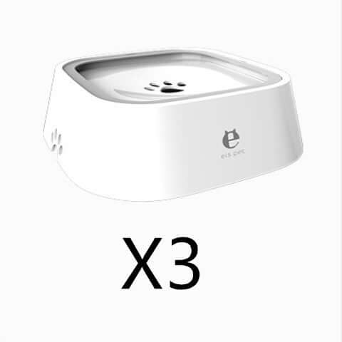 Perro curioso inspeccionando el Anti Spill Pet Water Bowl, diseño anti derrame para mantener el agua limpia.